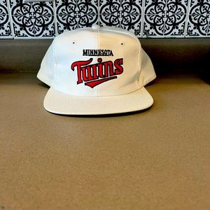 Vintage Minnesota Twins Baseball hat Snapback. New with tags.